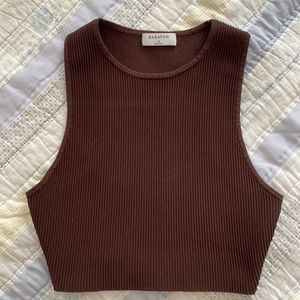 Aritzia Babaton sculpt knit cropped tank